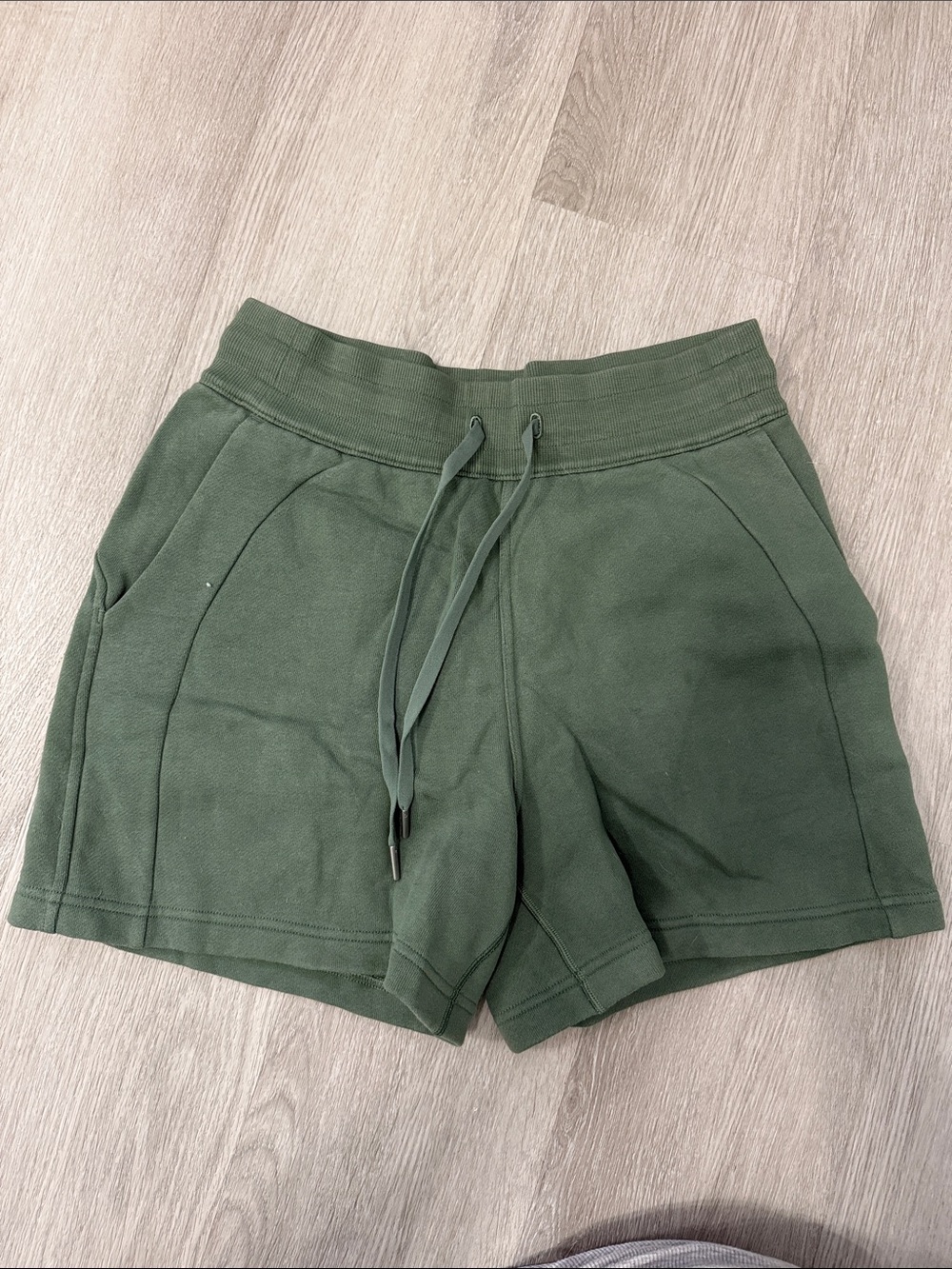 lululemon athletica scuba shorts